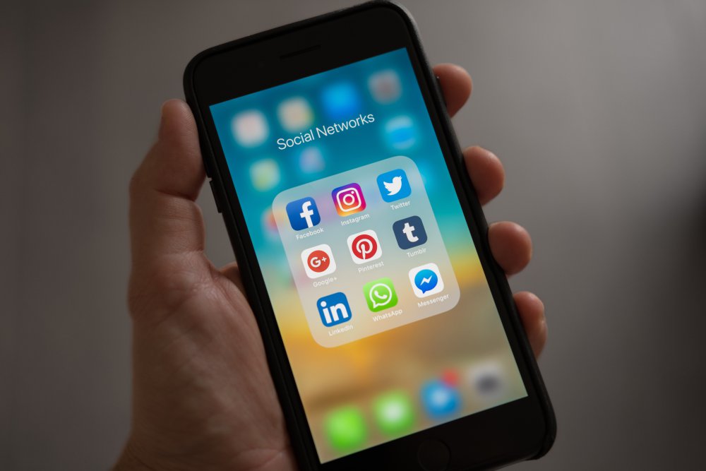 Aké typy reklám ponúka facebook a instagram? | MR News